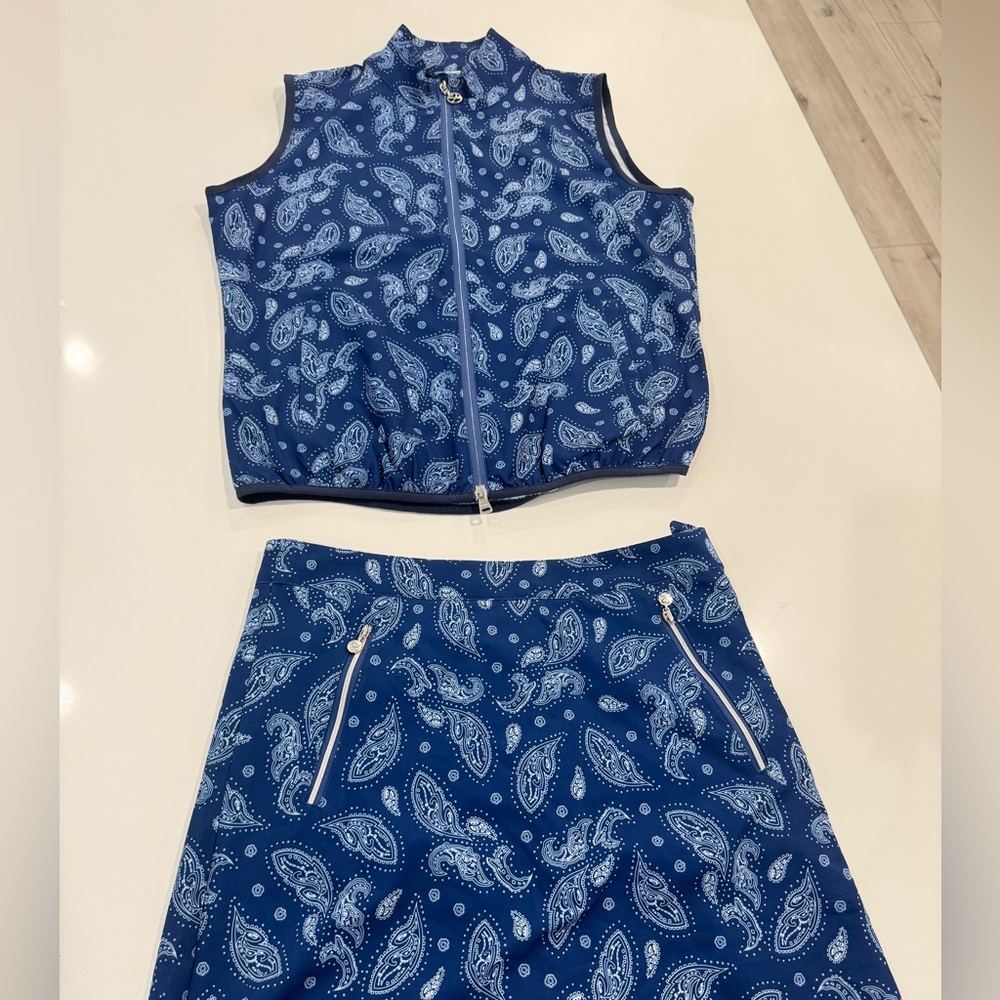 Daily Sports Paisley Blue Skirt Set built in pockets & shorts